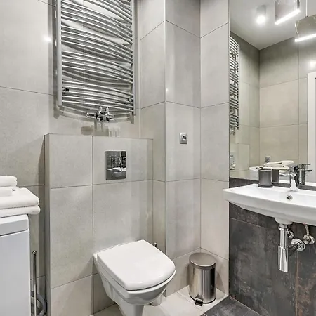 Comfort Moniuszki Apartman *